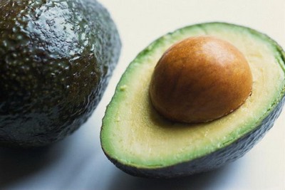 Avocadosalat mit Garnelen
