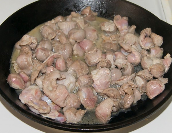 Salat aus Hühnchenmägen