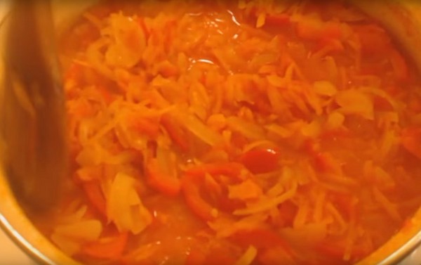 Salat mit Reis und Gemüse für den Winter. Rezepte für Salat für den Winter mit Reis und Tomaten, Zucchini, Karotten