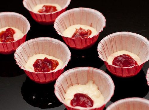 Köstlichsten Rezepte kleine Kuchen: Schokolade, Käsekuchen mit Mastix
