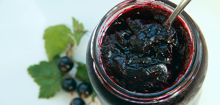 Johannisbeere mit Zucker für den Winter ohne Kochen, Pyatiminutka, gefroren. Johannisbeere-Rezept, mit Zucker für den Winter gerieben (ohne Kühlschrank)