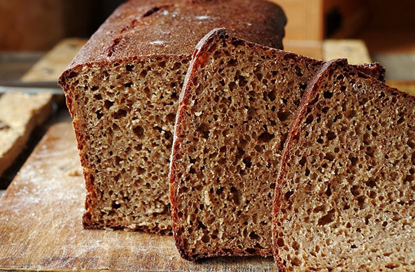 Ein Rezept für leckeres und gesundes Brot mit Buchweizenflocken