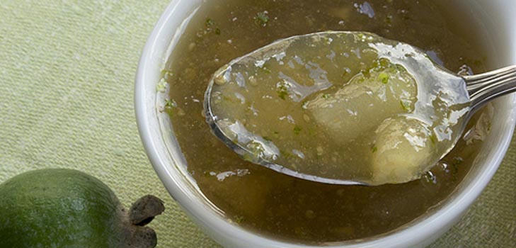 Jam von feijoa ohne Kochen, ein Rezept für Live Jam mit einem Foto