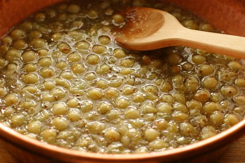 Einfache Marmelade aus Stachelbeere