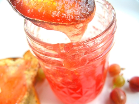 Marmelade von der Stachelbeere