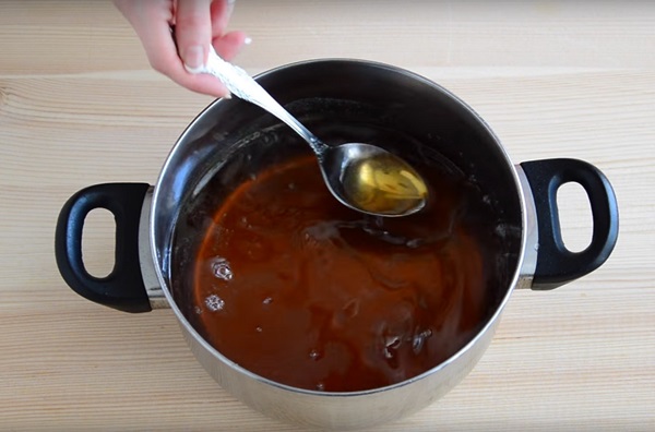 Marmelade und Honig aus Löwenzahn mit Zitronensäure und ohne Säure