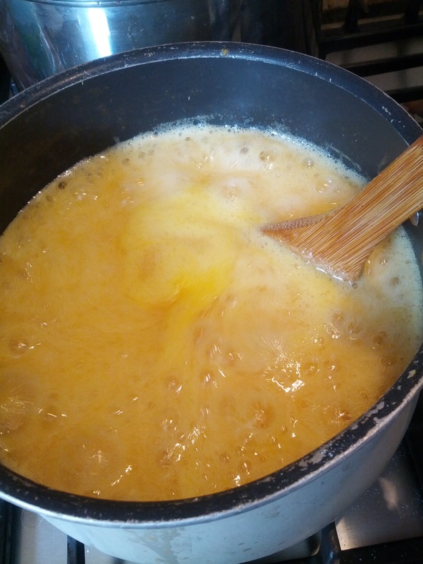 Wie man Marmelade aus einer Pflaume mit einem Stein bäckt und entkernt - einfache Rezepte