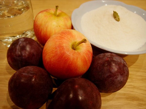 Wie man Marmelade aus einer Pflaume mit einem Stein bäckt und entkernt - einfache Rezepte
