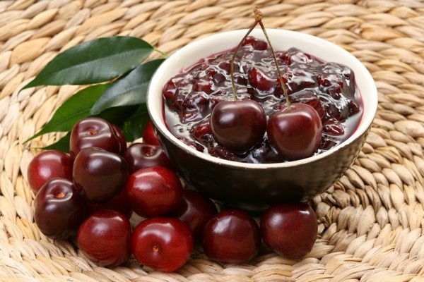 Kirsche im Winter - Rezepte - Marmelade mit Samen und ohne Samen, Fünf-Minuten-Briefings, Marmelade, Gelee ohne Gelatine, Kirschkompott