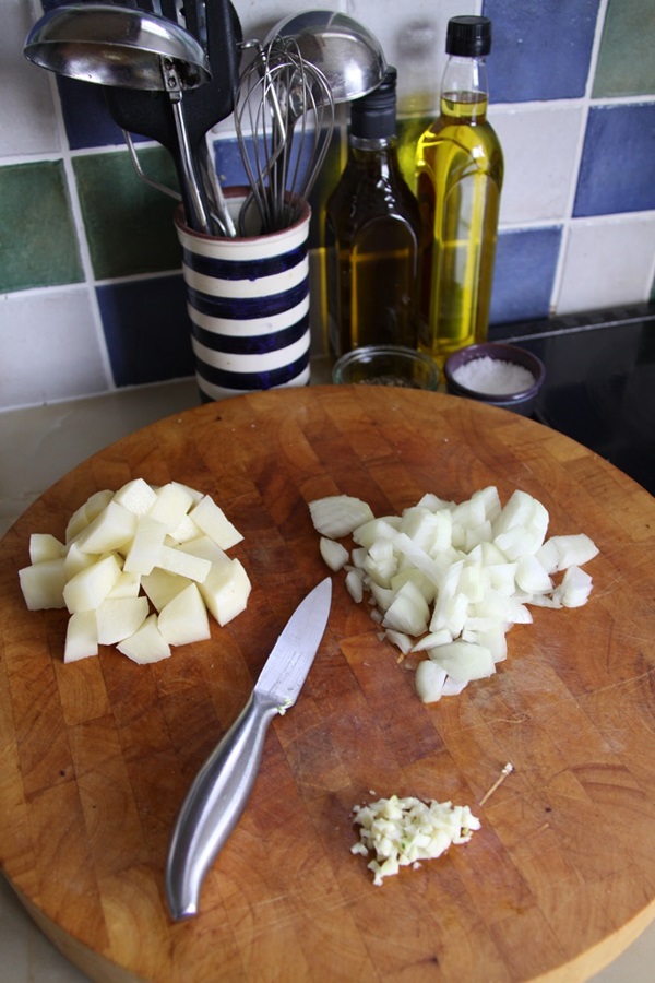 Köstliche saftige Nesselsuppe