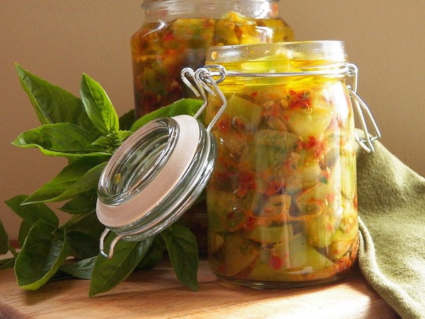 Grüne Tomaten, Rezepte für den Winter. Grüne Tomaten kochen - eingelegt, eingelegt, koreanisch