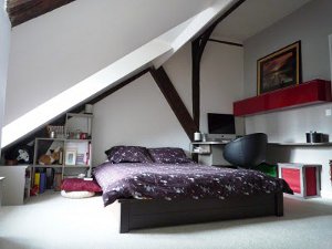 Innenraum des Dachbodens Innenraum des Dachbodens