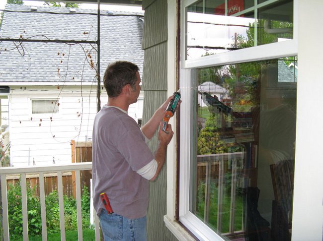 Wie man ein Holzfenster installiert