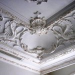 Laubsägearbeit im Innenraum