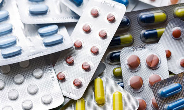 Behandlung von Influenza und SARS bei Erwachsenen zu Hause: kostengünstige Medikamente und Volksheilmittel. Der Rat von Doktor Komarovsky zur Behandlung der Influenza bei Kindern