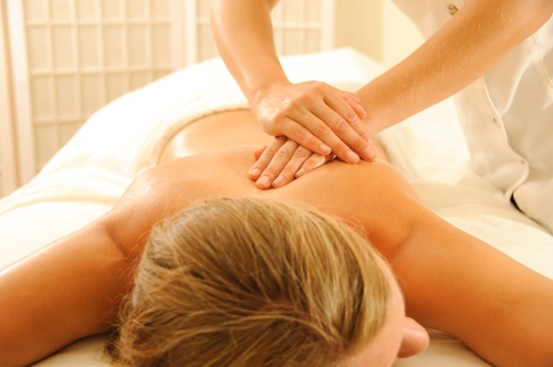 Massage für Erwachsene: Behandlung von Bronchitis