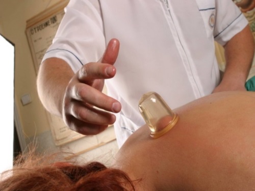Massage für Erwachsene: Behandlung von Bronchitis