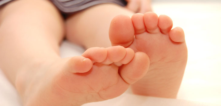 Massage mit Plattfüßen