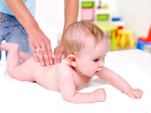 Massage der Kragenzone